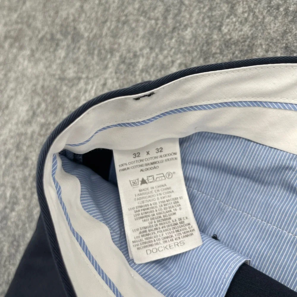 Dockers Pants Mens 32x32  Essential Khaki D2 Straight Fit Cotton Chinos Blue